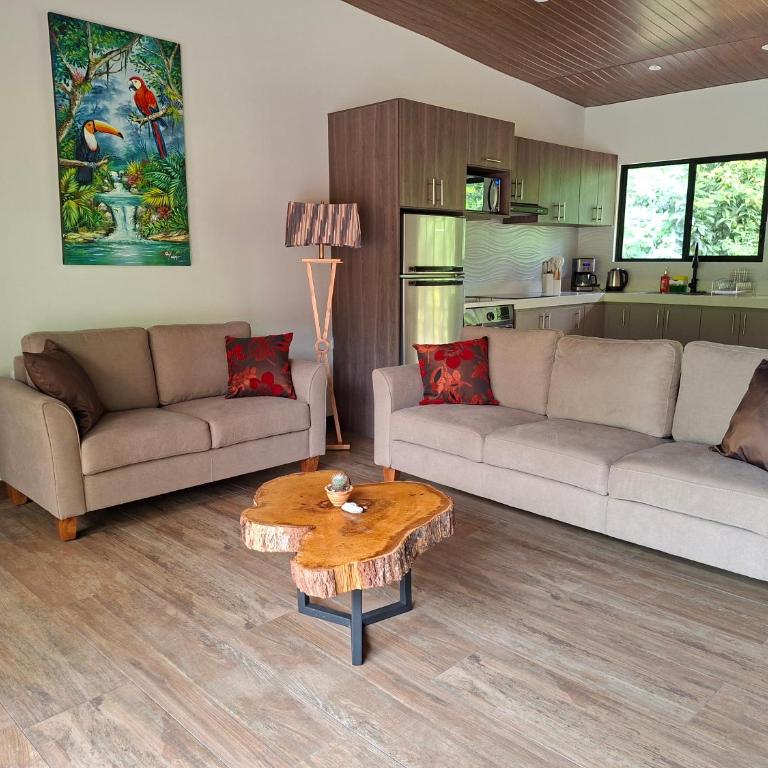 Azlins House - Two-Bedroom House - 2