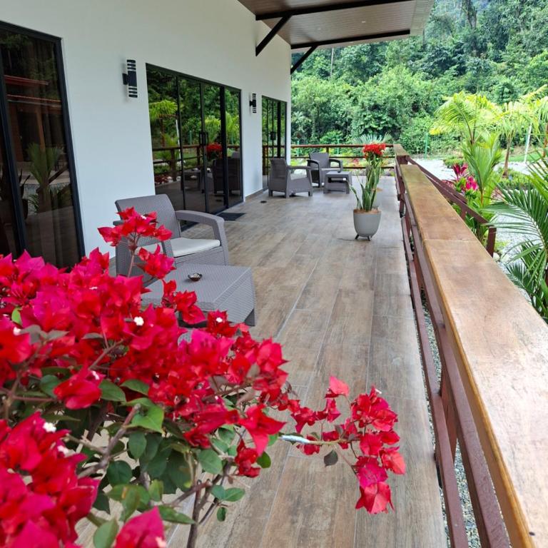 Azlins House - Two-Bedroom House - 3