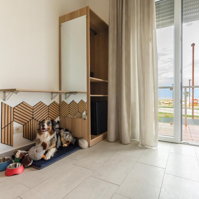 G House Rimini Spiaggia - Camera Matrimoniale con Balcone e Vista Mare - 9