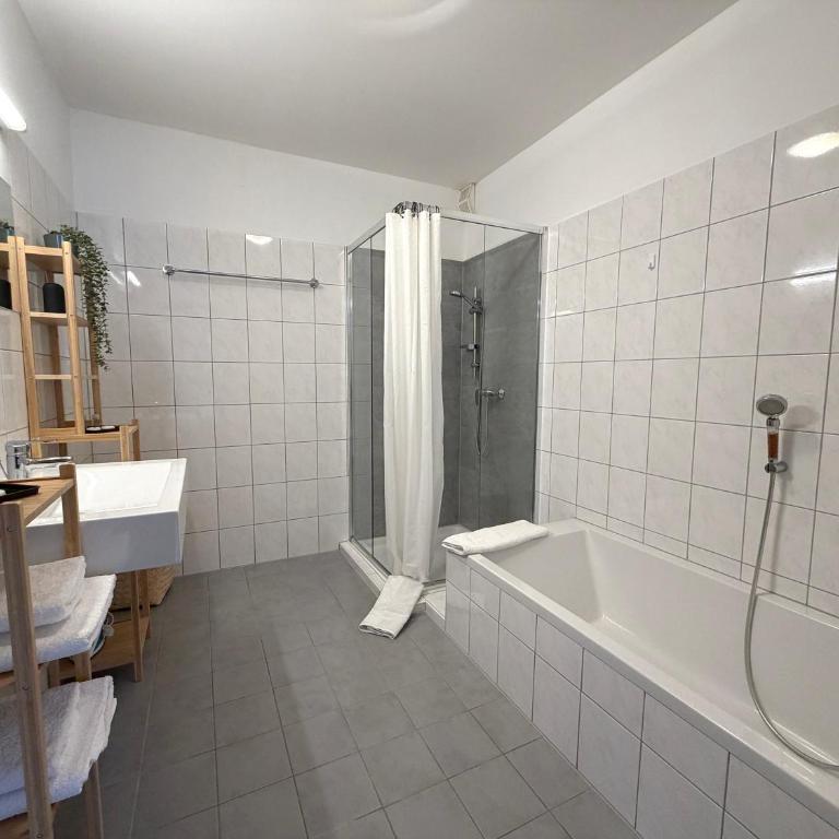 Apartment Serles - Im Zentrum von Fulpmes - Apartment mit 2 Schlafzimmern und Terrasse - 12