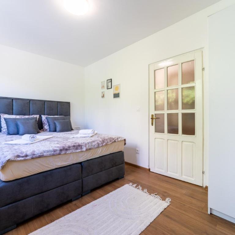 Green and Wood Design Apartments - near Airport with free parking - Apartman sa 1 Spavaćom Sobom - 45