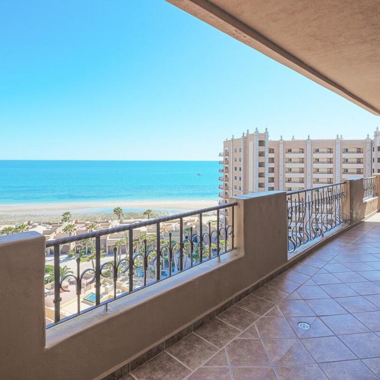 Oceanfront Condo - Private beach access - Appartement 2 Chambres avec Balcon et Vue sur la Mer - 9