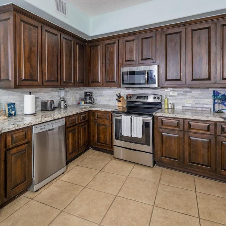 Oceanfront Condo - Private beach access - Appartement 2 Chambres avec Balcon et Vue sur la Mer - 11