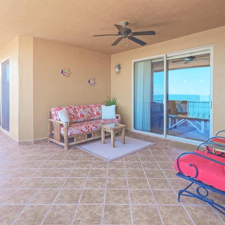 Oceanfront Condo - Private beach access - Appartement 2 Chambres avec Balcon et Vue sur la Mer - 13