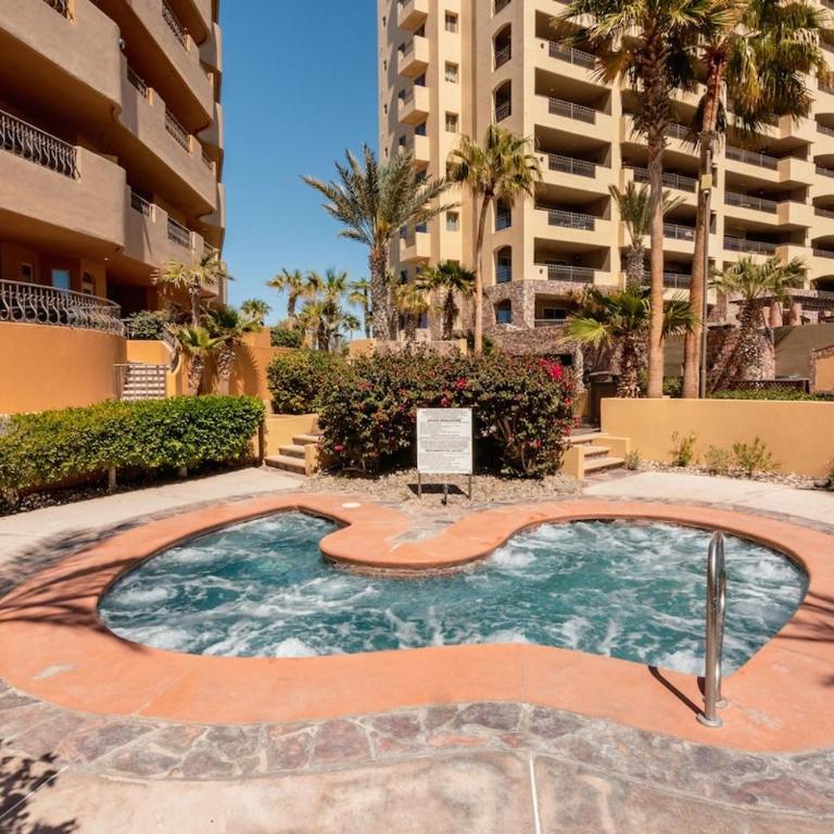 Oceanfront Condo - Private beach access - Appartement 2 Chambres avec Balcon et Vue sur la Mer - 22