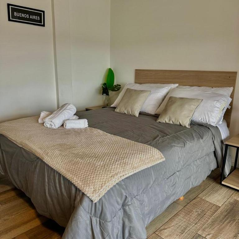 Monoambiente con terraza privada y cochera en Pinamar - Apartamento de 1 dormitorio - 2