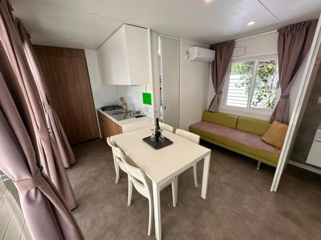 Camping & Resort Valle Romantica - Casa Mobile - 3