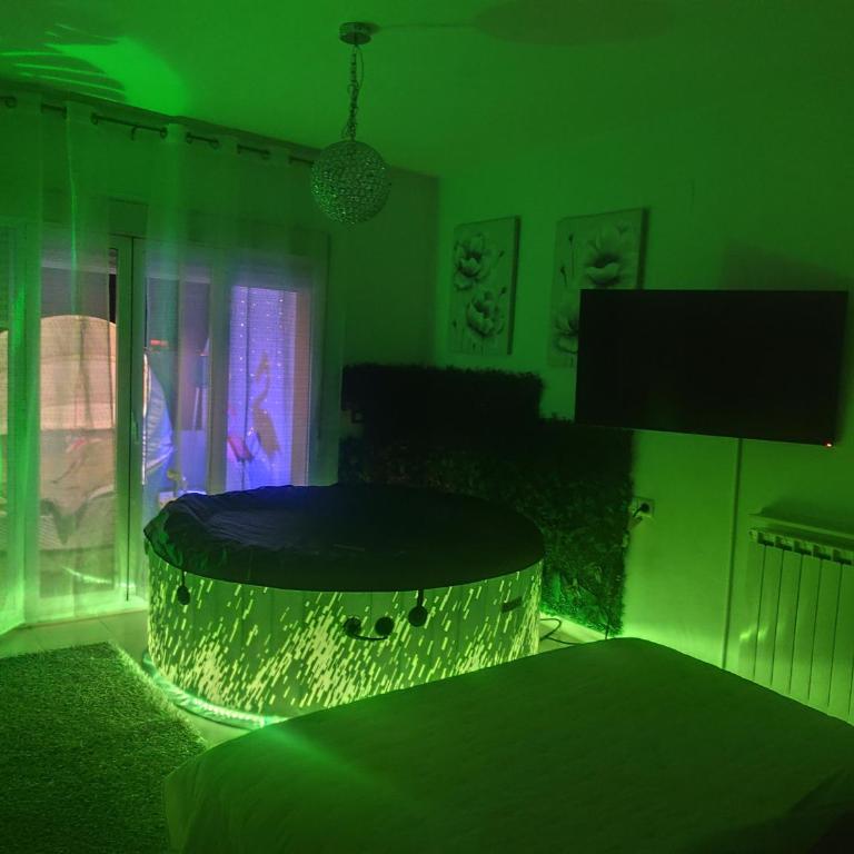 ÁTICO RILQUE, Apartamentos Independientes con Jacuzzi Privado y Terraza en Ronda - Loft - 7