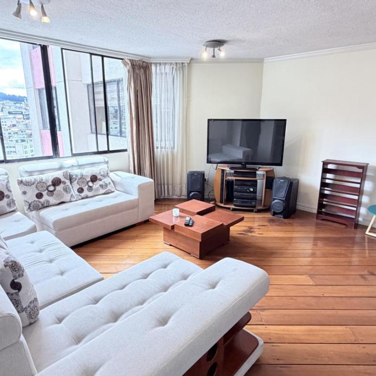 La Pradera Metro, 2 habitaciones, 2 baños con ducha, cocina equipada, lavadora, secadora, 1 parqueadero, wiffi - Apartamento de 2 dormitorios - 6