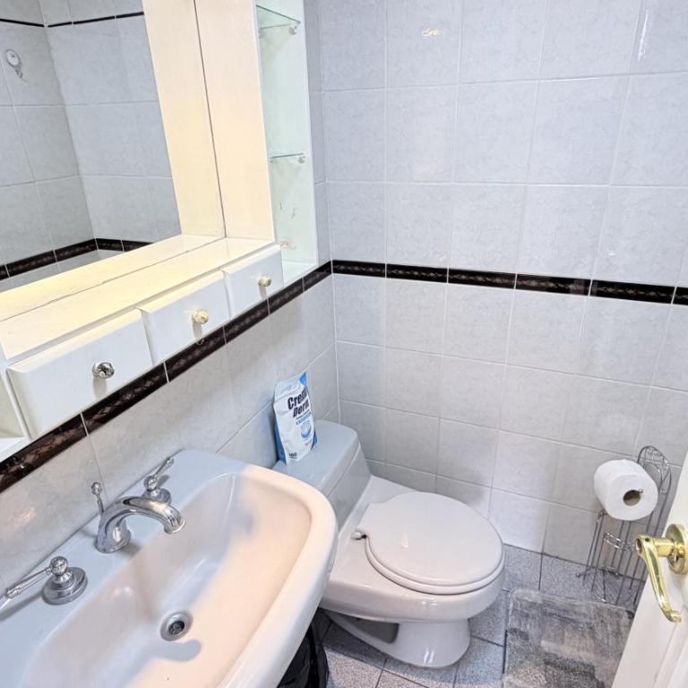 La Pradera Metro, 2 habitaciones, 2 baños con ducha, cocina equipada, lavadora, secadora, 1 parqueadero, wiffi - Apartamento de 2 dormitorios - 15
