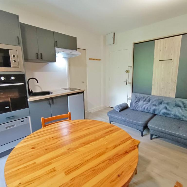 Juvana, T2, Ascenseur, centre Luchon - Apartamento de 1 dormitorio - 1