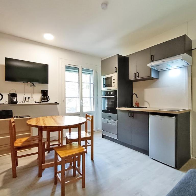 Juvana, T2, Ascenseur, centre Luchon - Apartamento de 1 dormitorio - 15