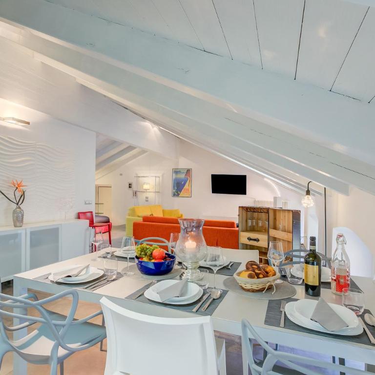 Loft & Jacuzzi - Happy Rentals - Appartamento - 13