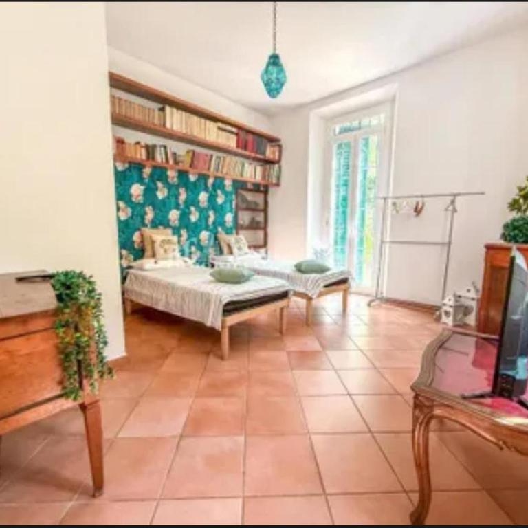 Villa Merlini - mare in pineta - Appartamento con Vista Giardino - 2
