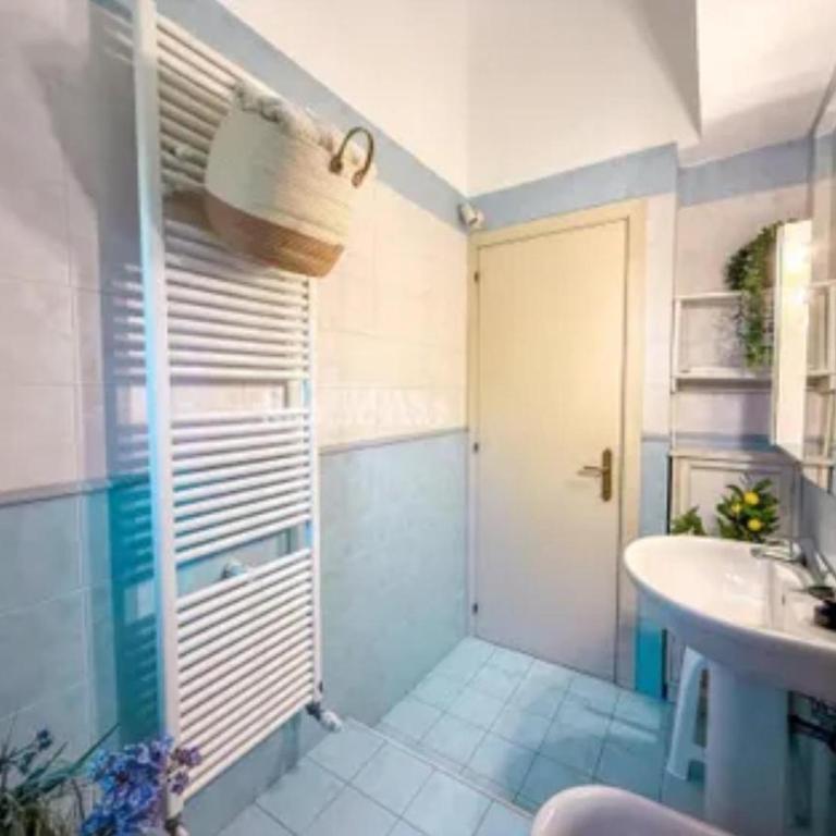 Villa Merlini - mare in pineta - Appartamento con Vista Giardino - 12