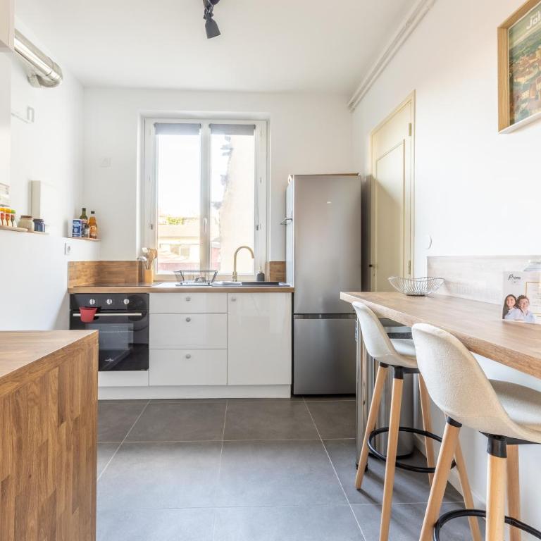 L'Instant Le Coq by PRIM0 C0NCIERGERIE - Three-Bedroom Apartment - 10