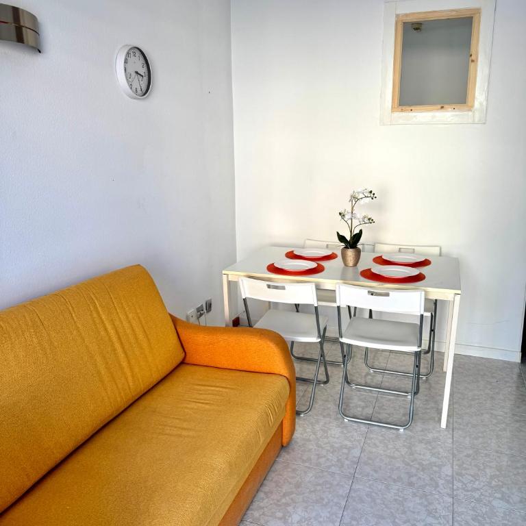APARTBEACH FONT De MAR 3º VISTAS PLAYA - One-Bedroom Apartment - 6