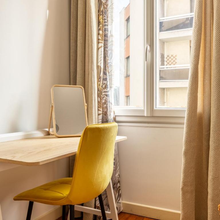 L'Instant Le Coq by PRIM0 C0NCIERGERIE - Three-Bedroom Apartment - 19