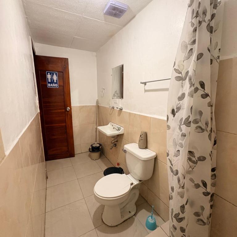 Aquí sito Nomas Es Cuenca - Habitación Doble con baño compartido - 1