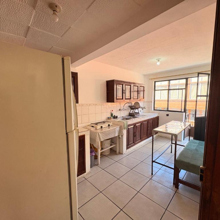 Aquí sito Nomas Es Cuenca - Habitación Doble con baño compartido - 9