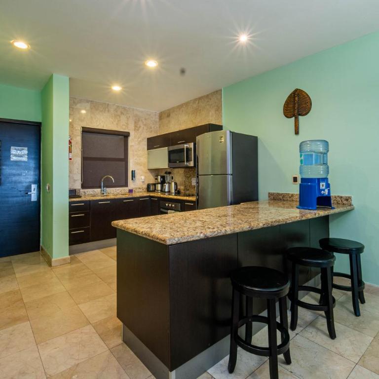 Faro 201 Beachfront apartment with ocean view, close to 5th Av - Apartment - 6