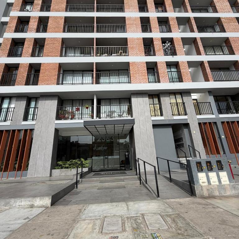 Aura 205 - Three-Bedroom Apartment - 42