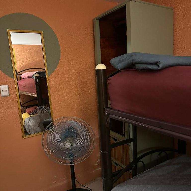 Posada Vs4 Aeropuerto - Classic Triple Room - 1