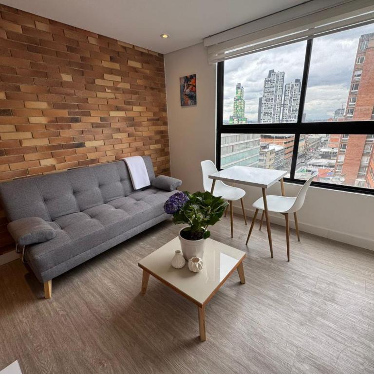 Loft con luz natural gym y vista al atardecer en Chapinero - Apartamento de 1 dormitorio - 12