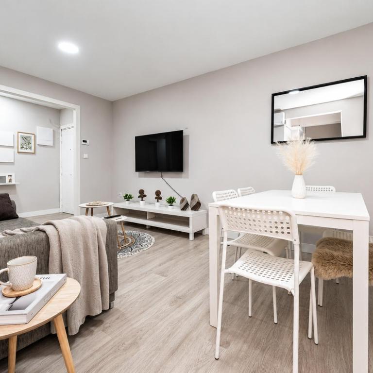 Elegant 6 pax apartment in Plaza Eliptica - SM17 - Apartamento de 3 dormitorios - 9