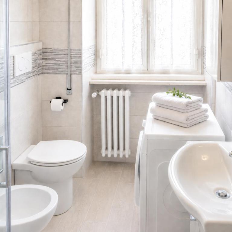 Large Family Apartment - 4 Bedrooms with free parking near San Paolo Metro & University by RHR - Four-Bedroom Deluxe Apartment - 16