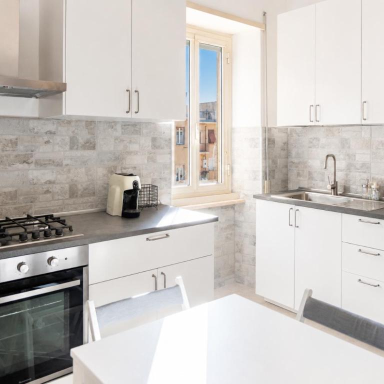 Large Family Apartment - 4 Bedrooms with free parking near San Paolo Metro & University by RHR - Four-Bedroom Deluxe Apartment - 14