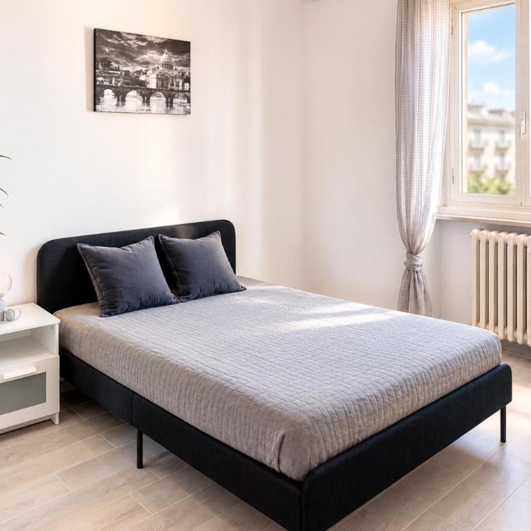 Large Family Apartment - 4 Bedrooms with free parking near San Paolo Metro & University by RHR - Four-Bedroom Deluxe Apartment - 10