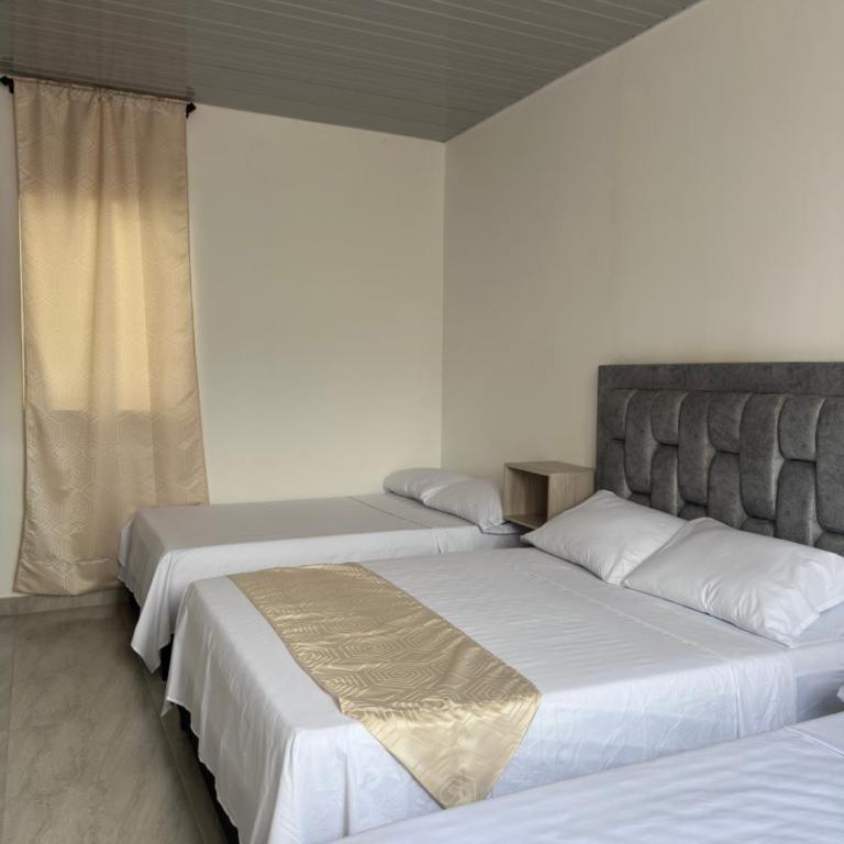 Hotel San Luis - Habitación Triple - 7