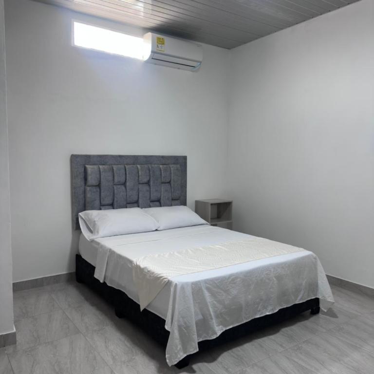Hotel San Luis - Habitación Deluxe - 6