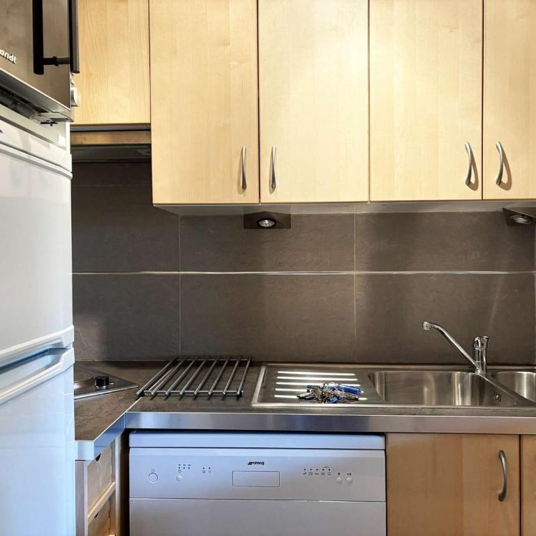 Studio spacieux avec WiFi, vue - 4-5 pers. - FR-1-322-709 - Appartamento - 3