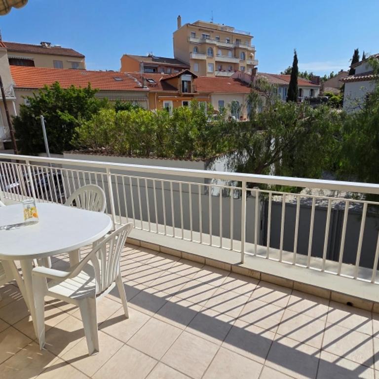 Appartement climatisé centre-ville, vue mer - 4 pers. - FR-1-780-99 - Apartamento - 1
