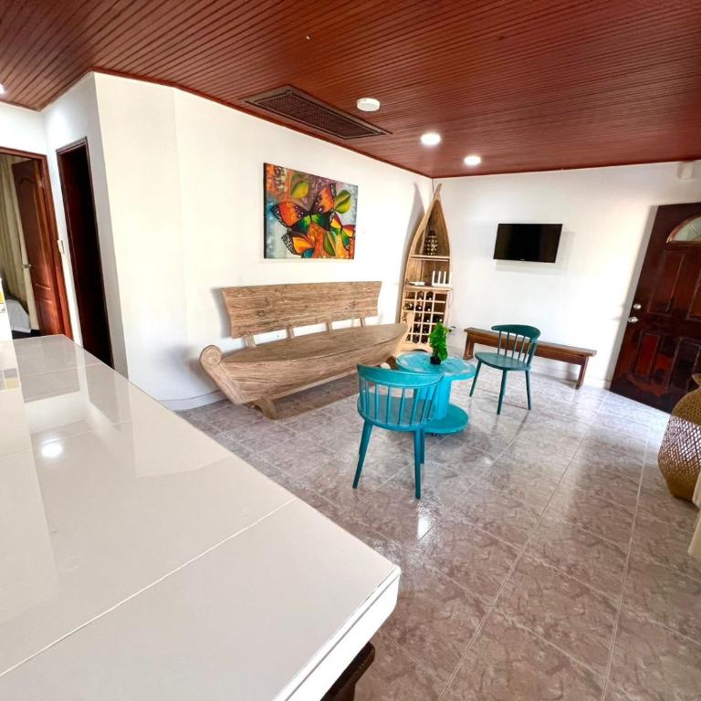 Apartamentos frente al mar Limsor Beach - Apartamento de 2 dormitorios con vistas - 5