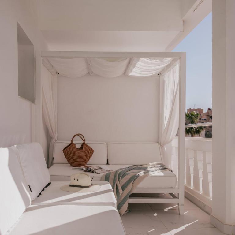 MiM Ibiza member of Meliá Collection - Habitación Superior con terraza - 3