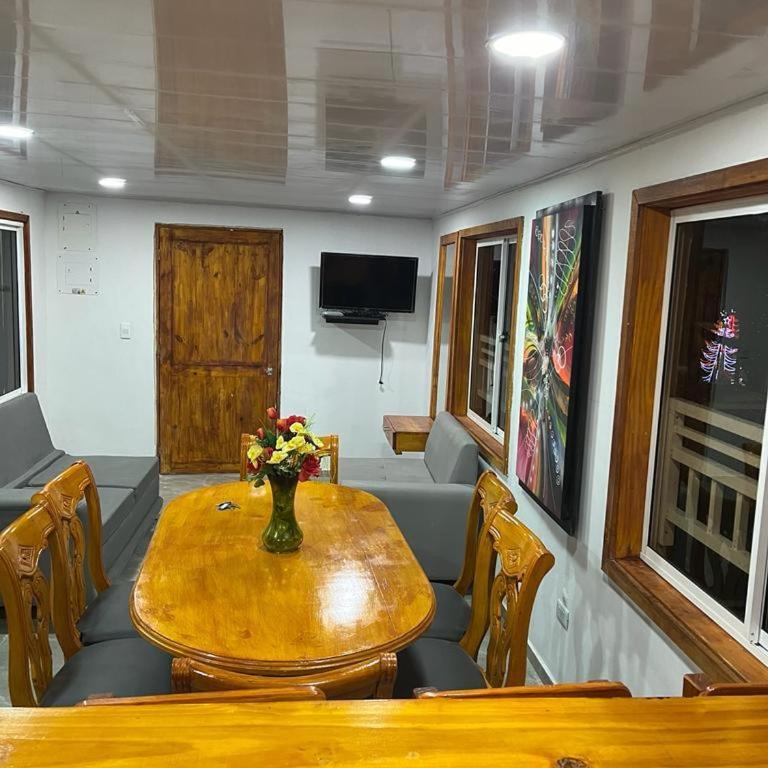 Manatwar Apartamentos - Apartamento Deluxe de 4 dormitorios - 2