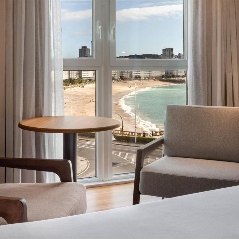 Meliá Maria Pita - Habitación Deluxe con vistas al mar - 4