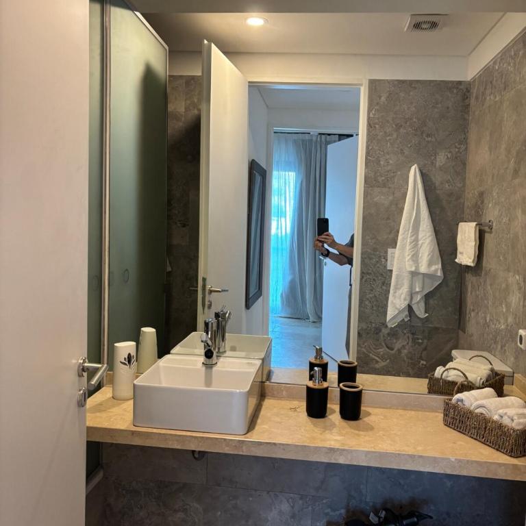 Moderno y cálido en Officia Pilar con piscina y cowork - Apartamento de 1 dormitorio - 32