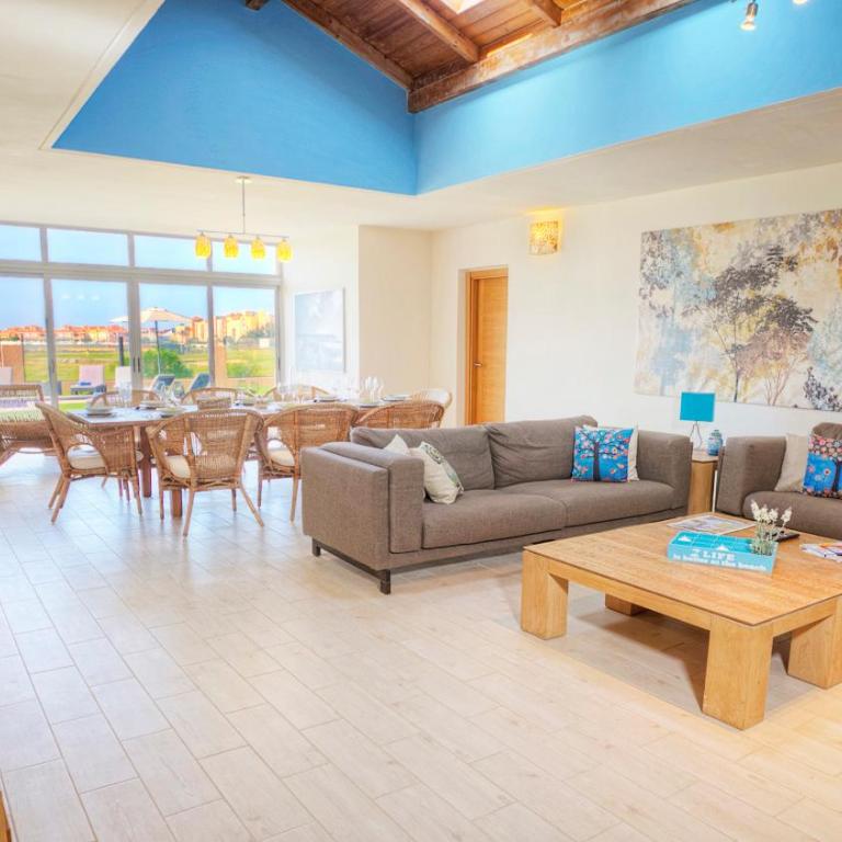 Villa Birdie - Five-Bedroom House - 15