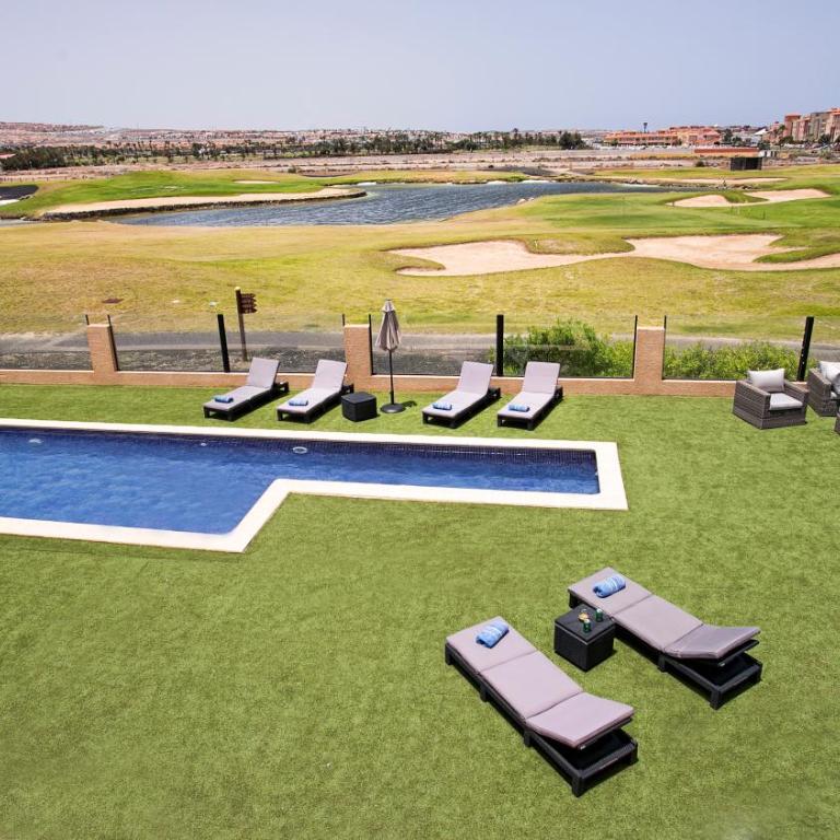 Villa Birdie - Five-Bedroom House - 1