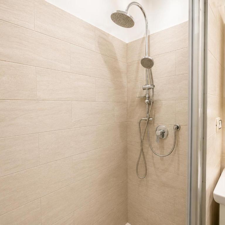 Domus Martina Ostiense, 10 min to Colosseo - Appartamento con 2 Camere da Letto - 18