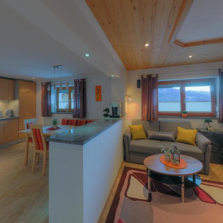 Ferienhaus Schweinberger - Large Two-Bedroom Apartment - 2