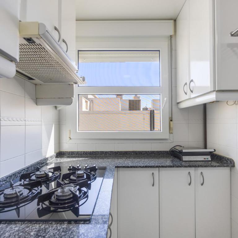 Acogedor Apartamento en la Bahía - Deluxe-Apartment mit 2 Schlafzimmern und Gartenblick - 8