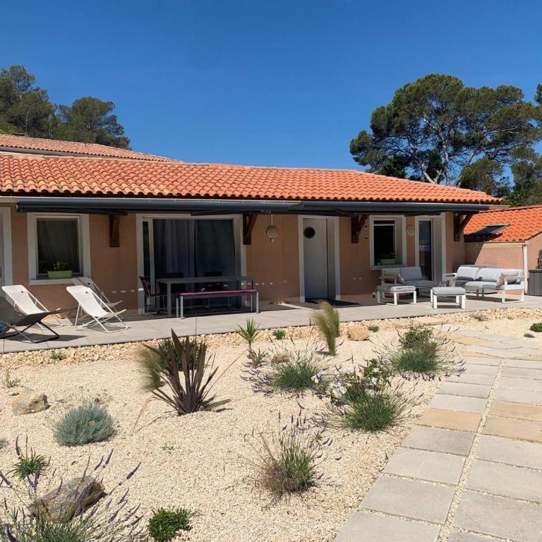 House with your feet in the water, between forest and beach - AGAY - Appartement 2 Chambres - 24