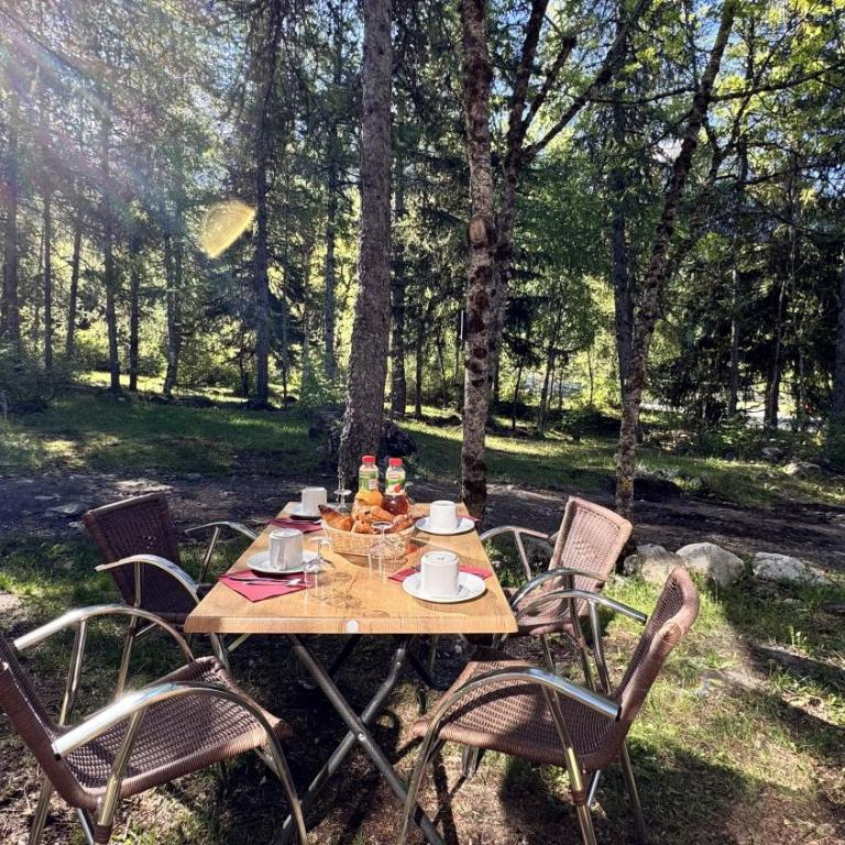 Hôtel et Camping O2 Orcières Outdoor Area - Chalet 2 Chambres - 4