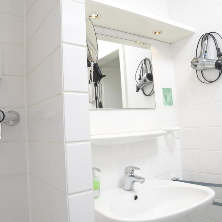 Hotel Till Eulenspiegel - Nichtrauchhotel - Einzelzimmer zum Innenhof - 3
