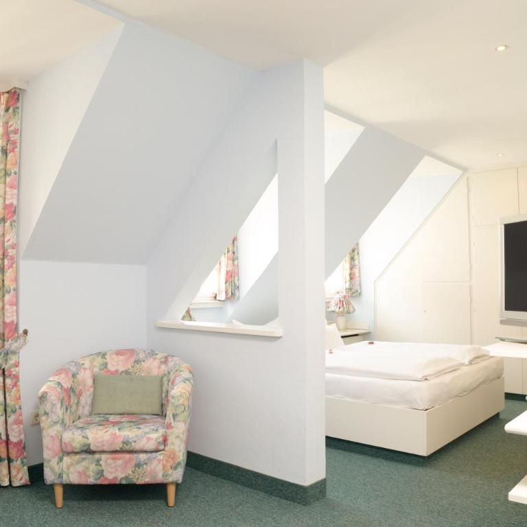 Hotel Till Eulenspiegel - Nichtrauchhotel - Dreibettzimmer - 4